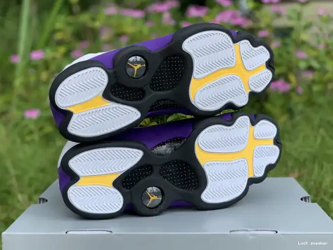 Reps LUCY Jordan 414571-105 13 Lakers Air 0407